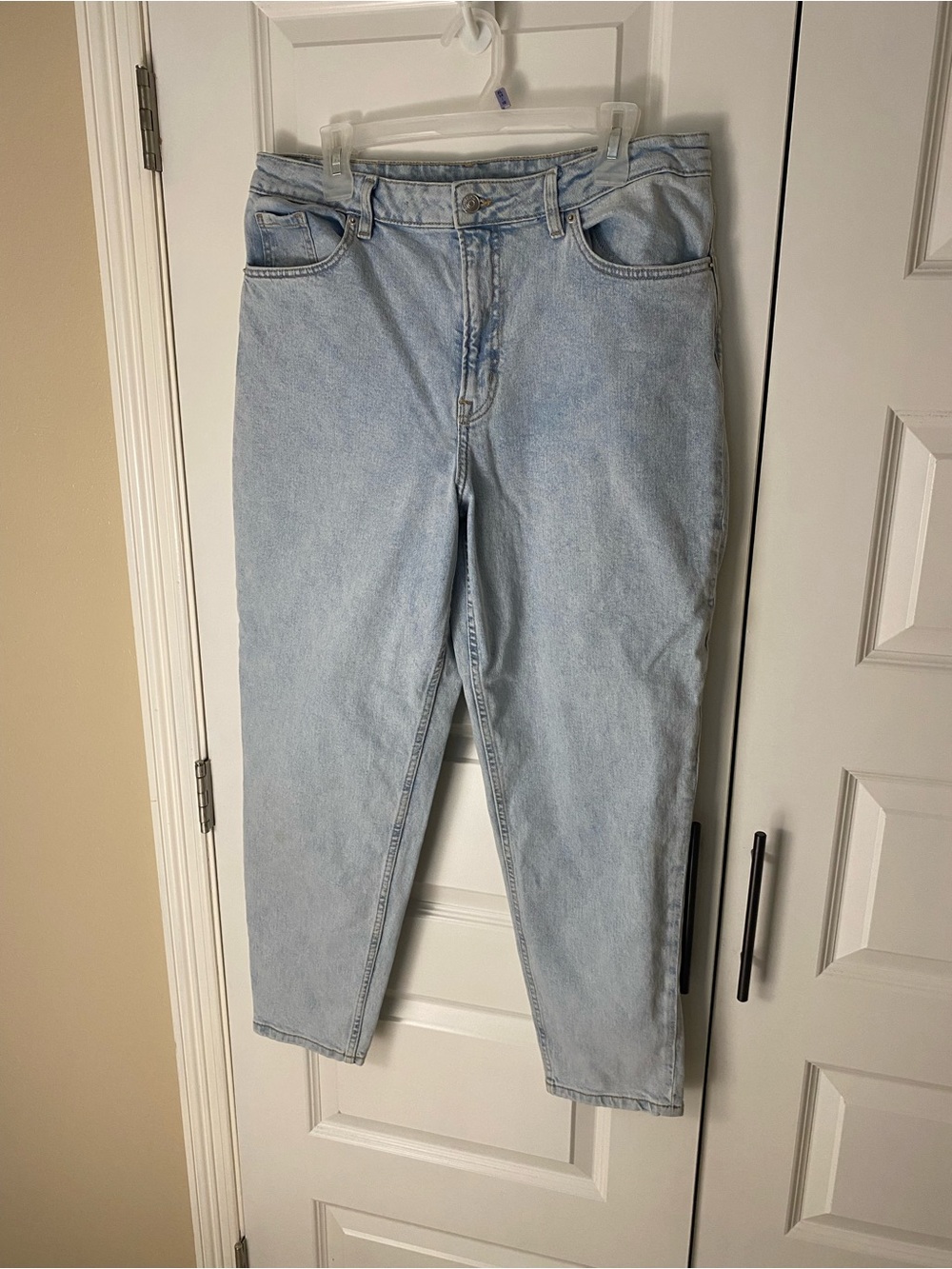 H&M Light Blue Slim Straight Women’s Jeans